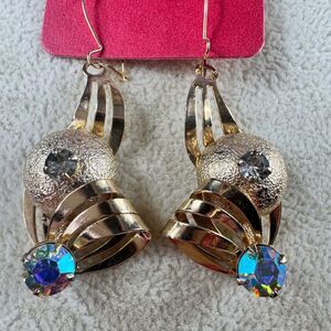 Vintage 50’s Aurora Borealis Stone Earrings